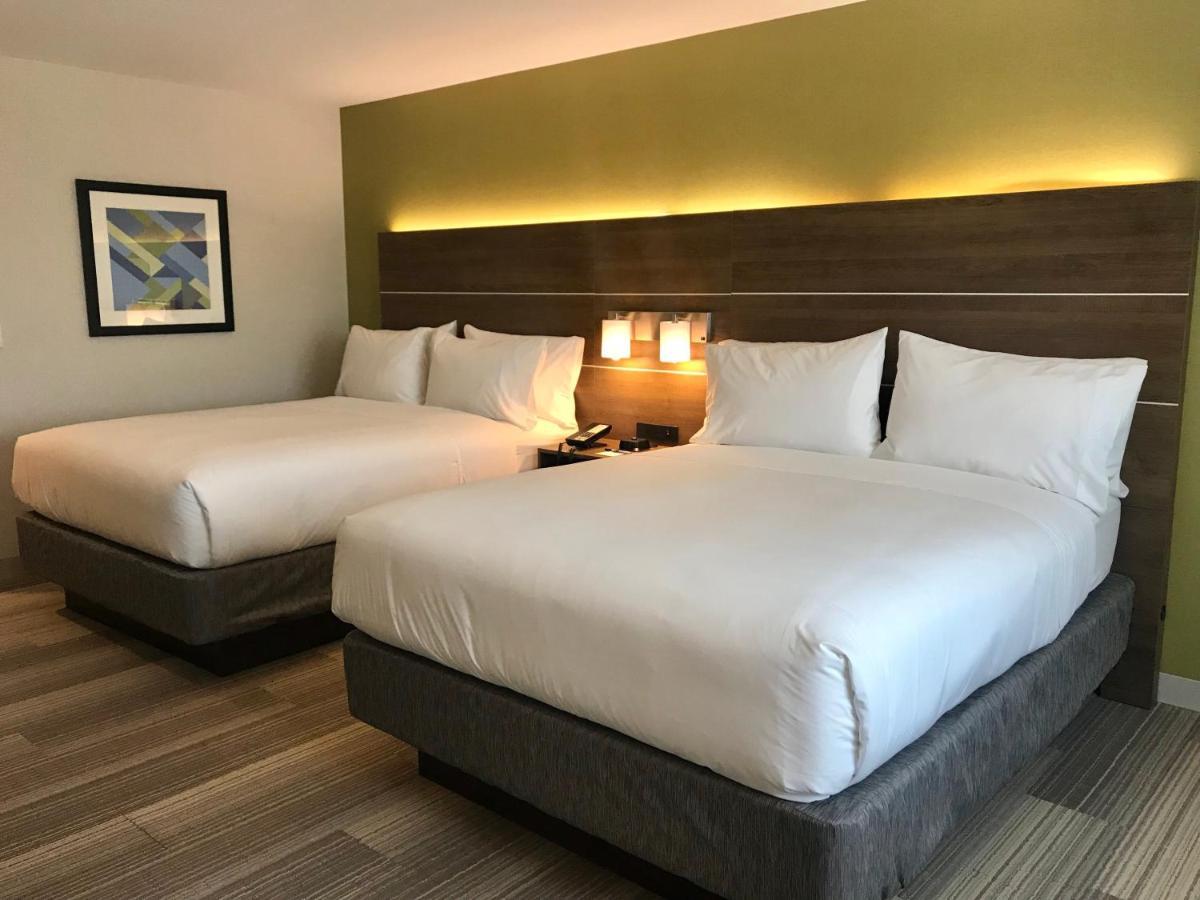 Holiday Inn Express & Suites Pasadena - Los Angeles By Ihg Bagian luar foto