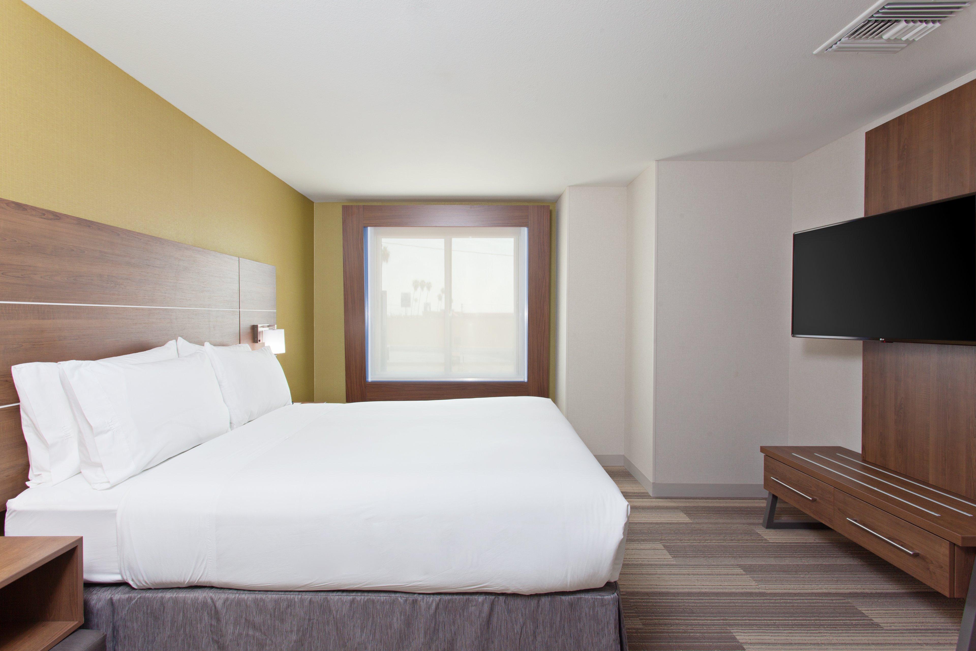 Holiday Inn Express & Suites Pasadena - Los Angeles By Ihg Bagian luar foto