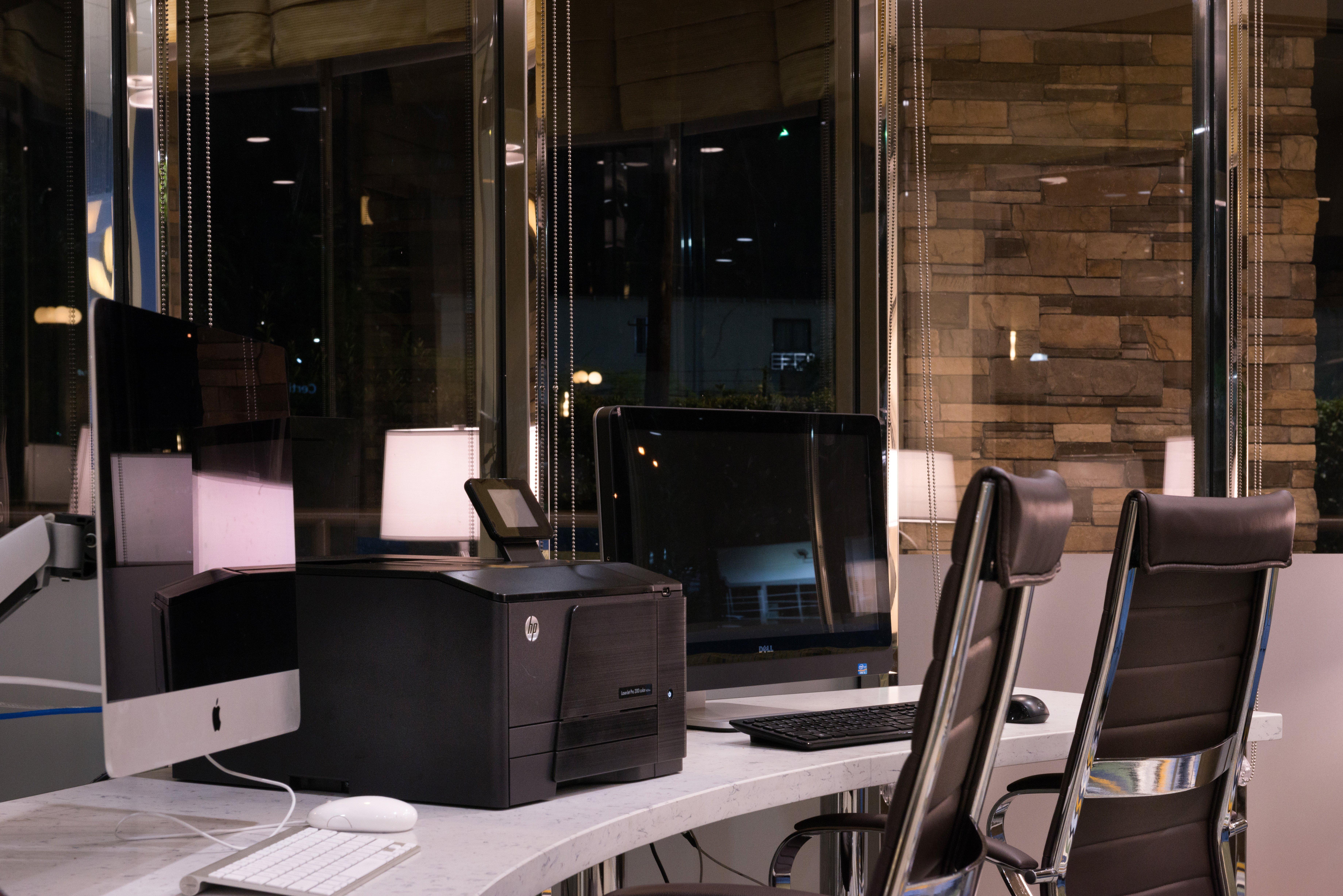 Holiday Inn Express & Suites Pasadena - Los Angeles By Ihg Bagian luar foto