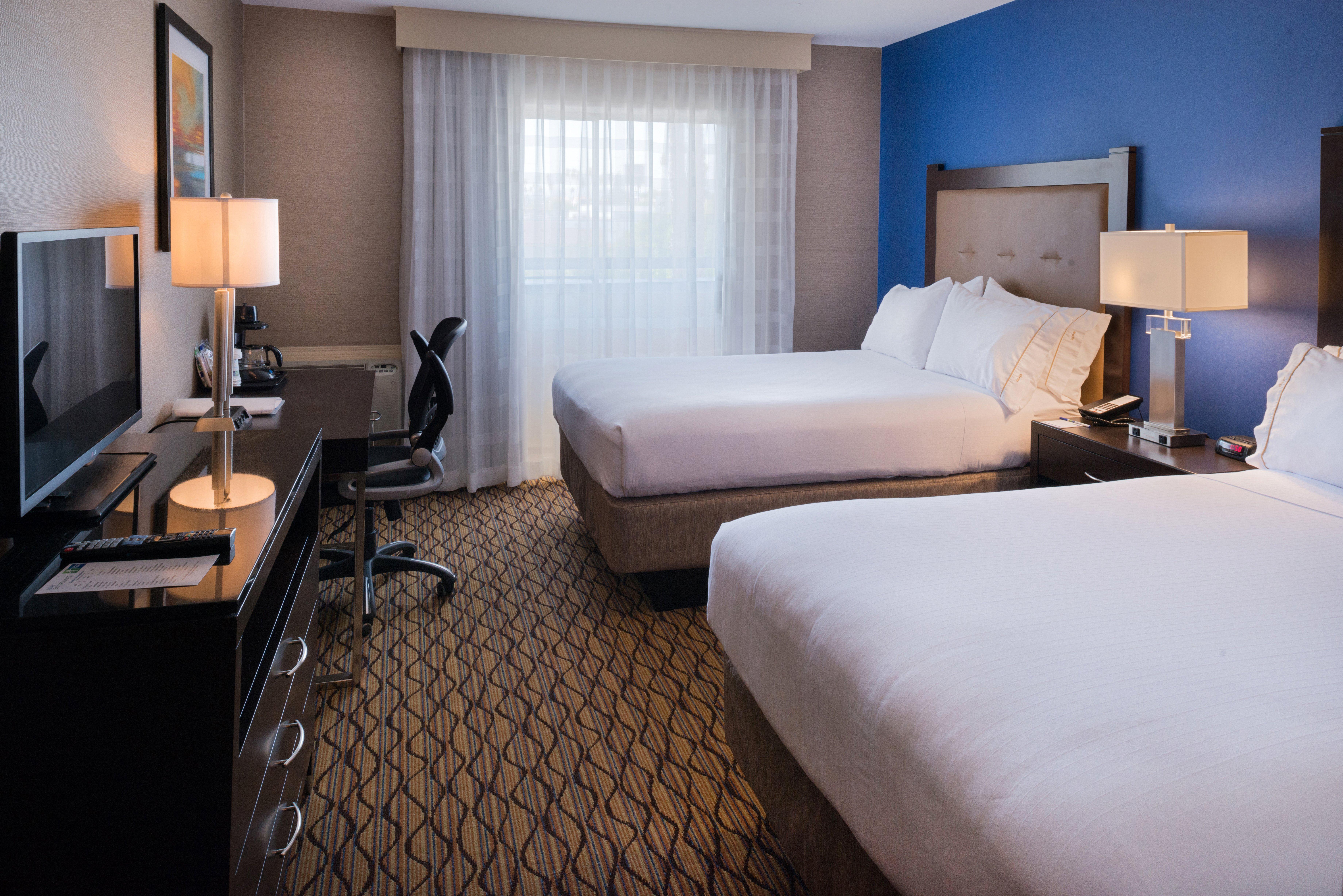 Holiday Inn Express & Suites Pasadena - Los Angeles By Ihg Bagian luar foto
