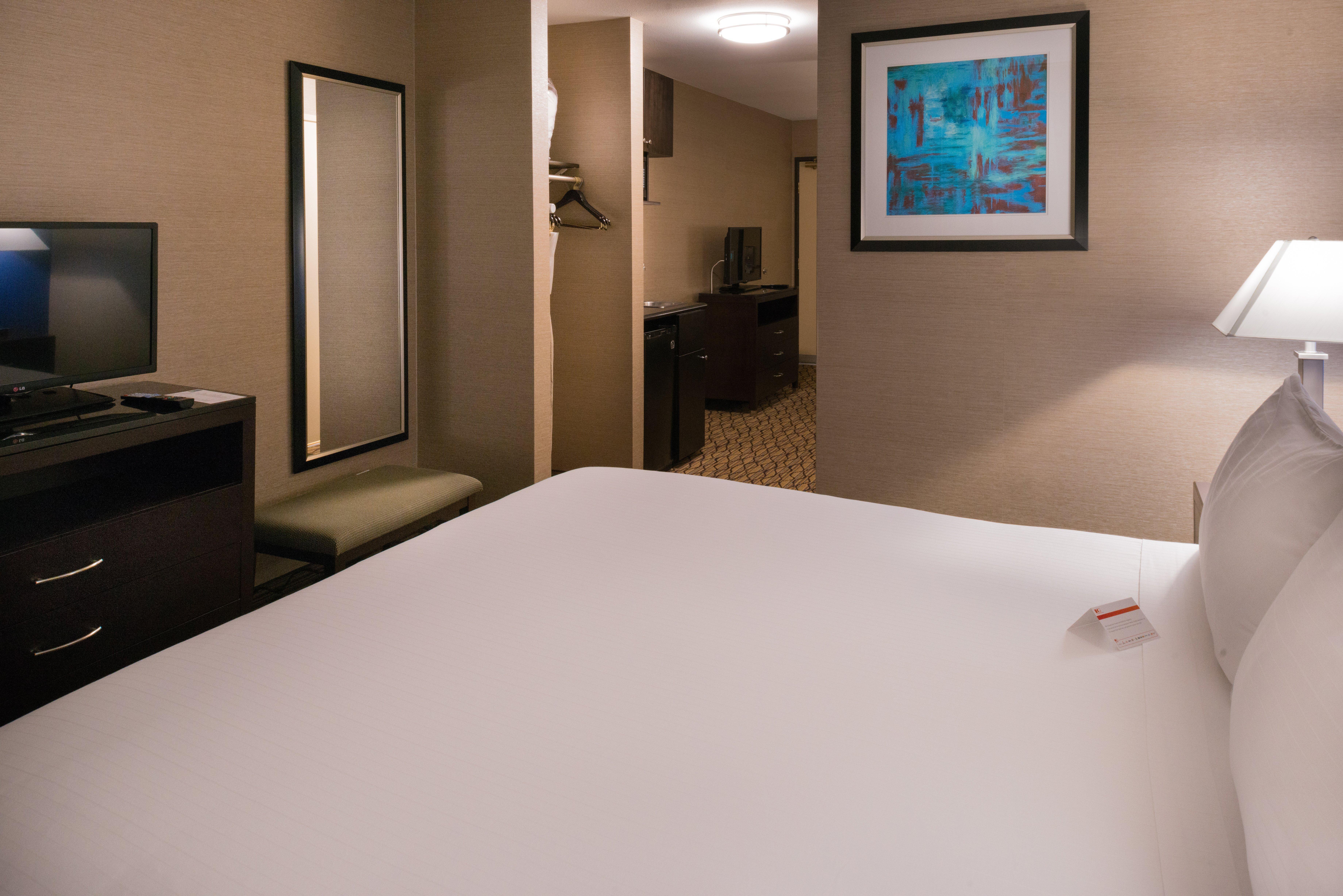 Holiday Inn Express & Suites Pasadena - Los Angeles By Ihg Bagian luar foto