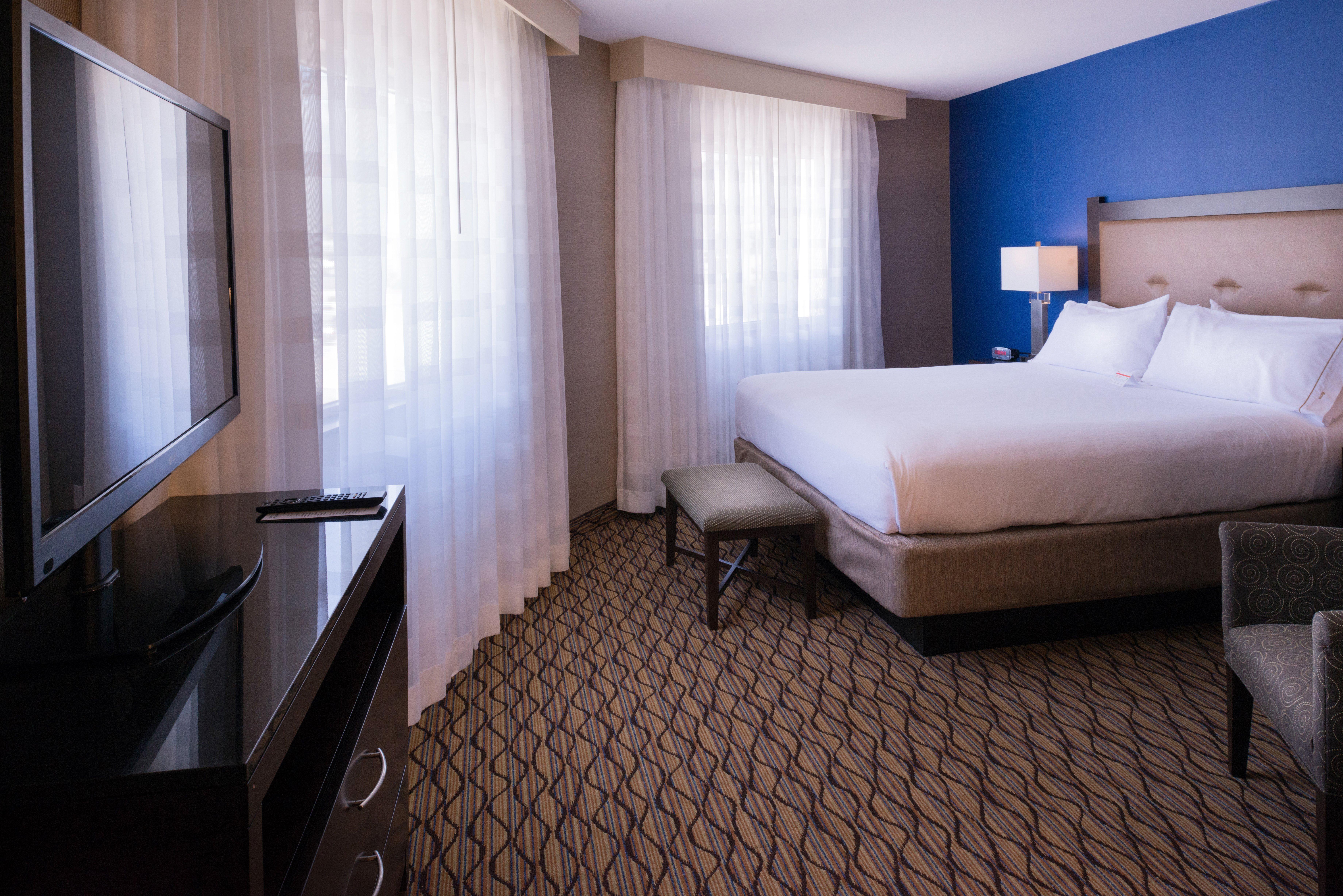 Holiday Inn Express & Suites Pasadena - Los Angeles By Ihg Bagian luar foto