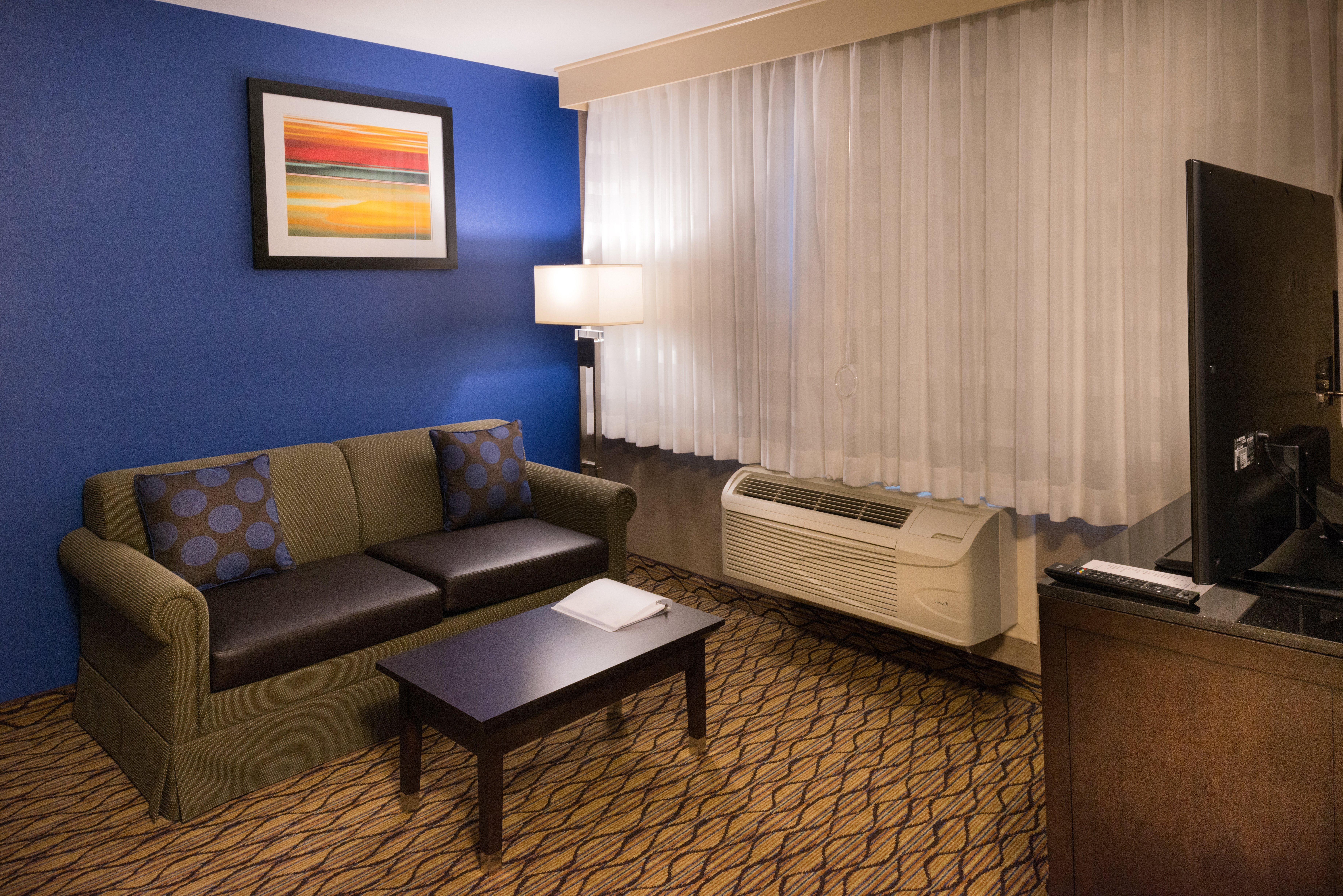 Holiday Inn Express & Suites Pasadena - Los Angeles By Ihg Bagian luar foto